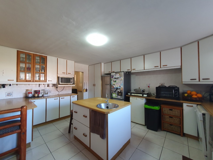 6 Bedroom Property for Sale in Hersham Western Cape